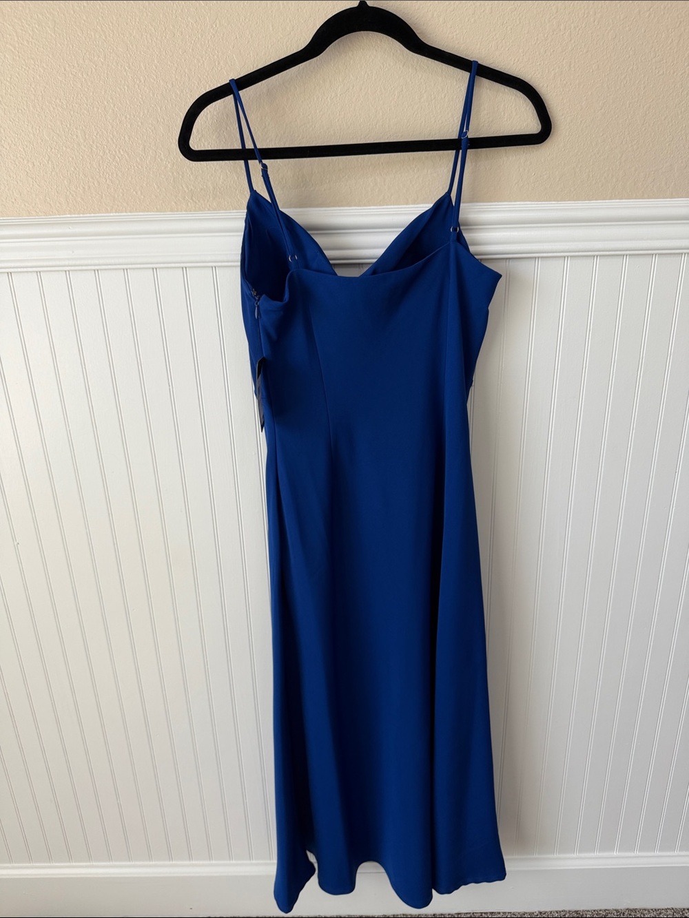 NWT Guess Royal Blue sleek Spaghetti-Strap Size 6  Midi Dress - Picture 4 of 12